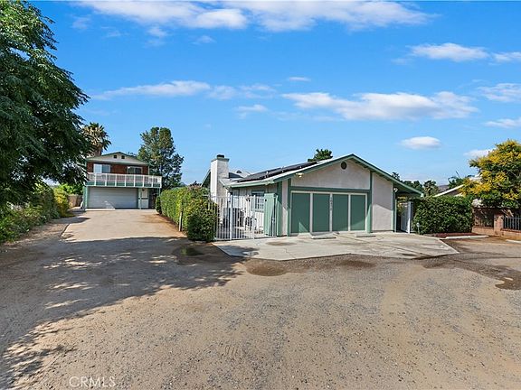 2nd image of 10372 Wells Ave