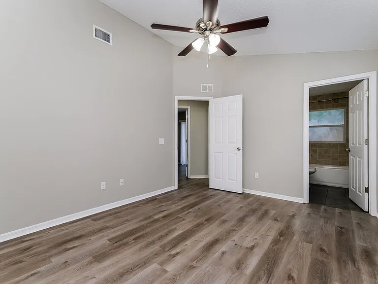 6123 Sand Key Ln — Photo 11