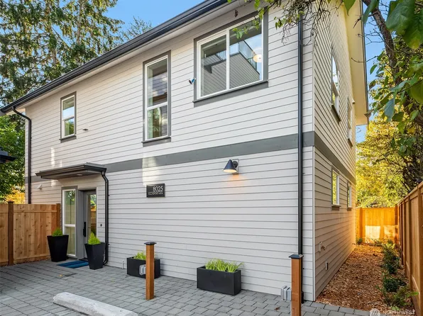 8025 Wallingford Avenue N, Seattle, WA 98103