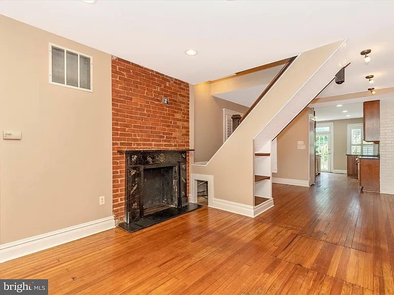 232 Dill Ave — Photo 29