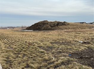 1130 Fifield Rd, Pella, IA 50219