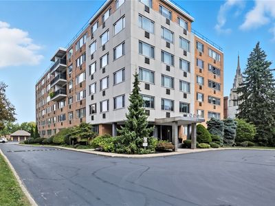 1000 East Ave APT 606, Rochester, NY, 14607