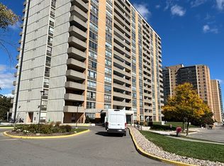40 Panorama Ct #905, Toronto, ON M9V 4M1