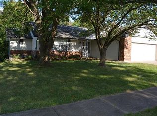 11700 Prigge Meadows Dr, Saint Louis, MO 63138