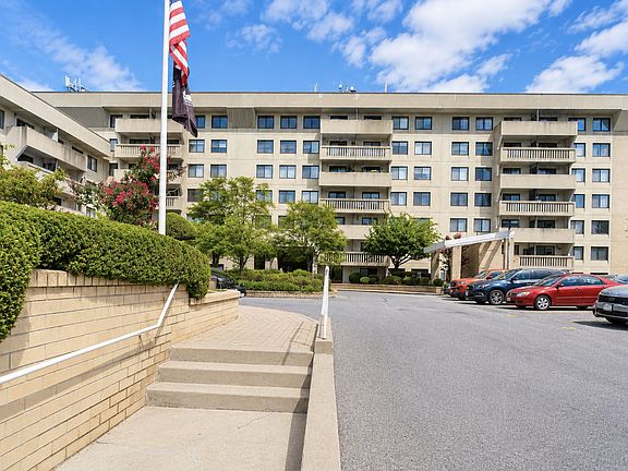 2nd image of 5 Windham Loop APT 6A