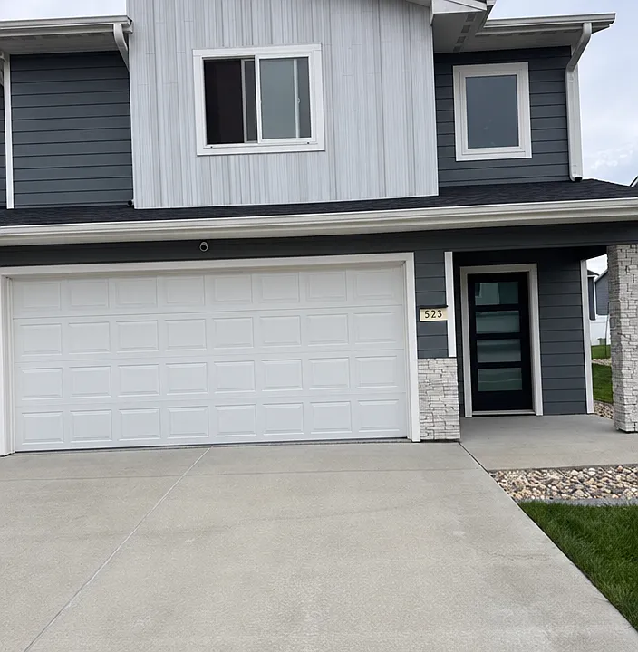 523 Harper Cir #1