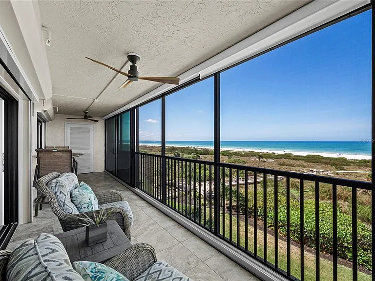 420 Beach Rd #502 — Photo 15