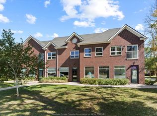 111 Sandwich St S #201, Amherstburg, ON N9V 0E6