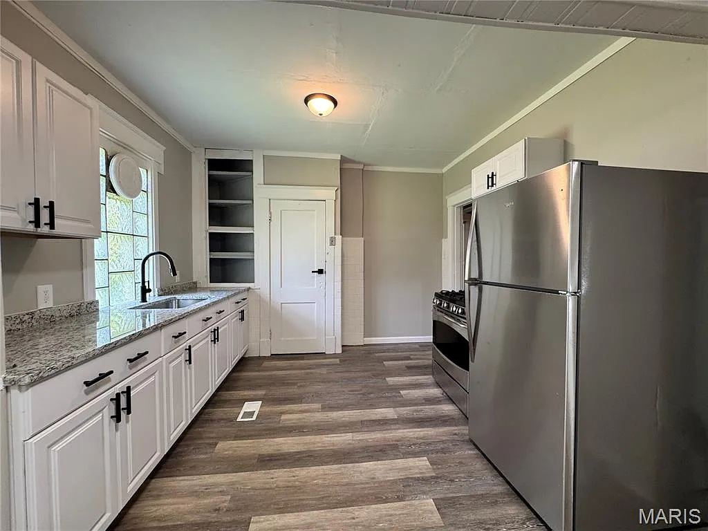 3 bed, 1.0 bath, 967 sqft, $1,600 — Photo 4