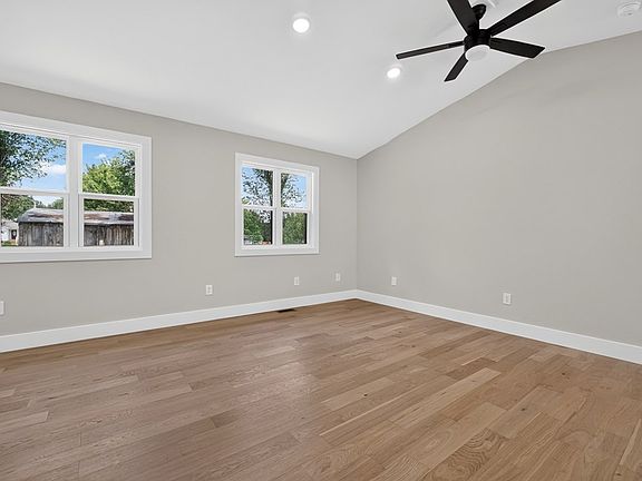 5th image of 215 James Holman Rd