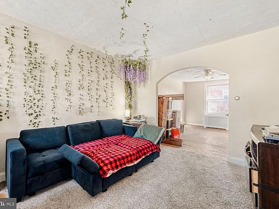 3rd image of 3703 Belair Rd