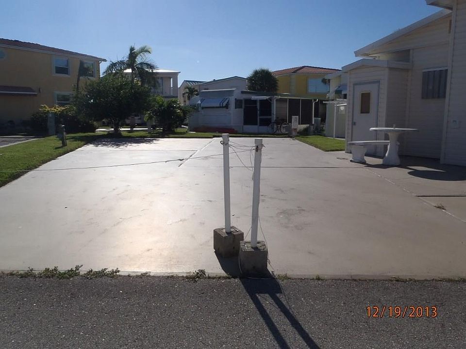 1st image of 1304 N Nettles Blvd