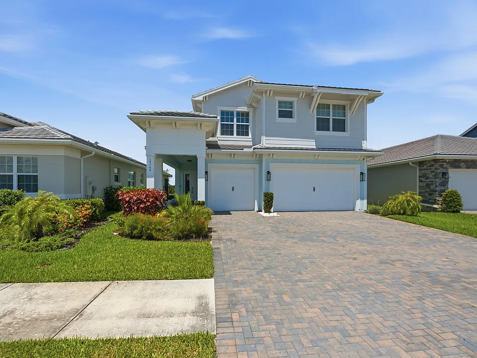 19564 Broad Shore Walk