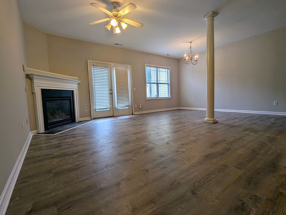 Living room with gas fireplace