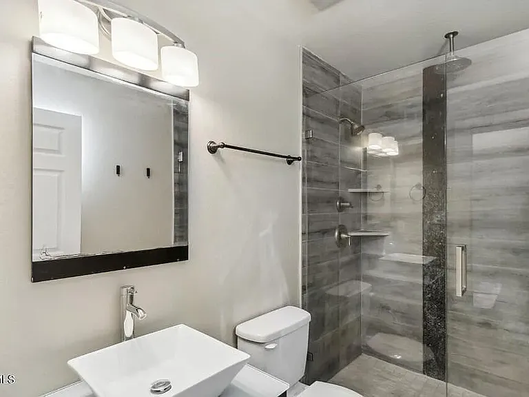 1737 E Manhatton Dr — Photo 10