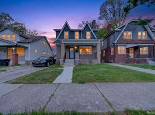 20002 Santa Rosa Dr, Detroit, MI 48221
