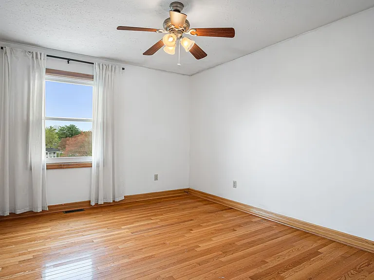 1170 George Edward Via — Photo 11