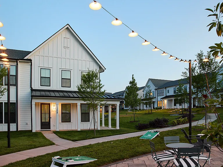 HARMON Jefferson Village by Crescent Communities — Photo 46
