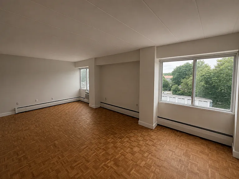 Blackstone Apartments — Photo 2