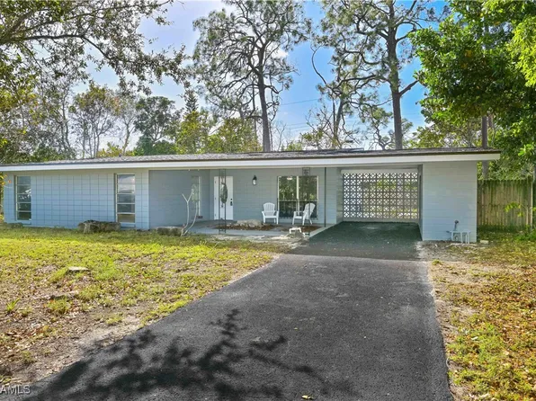 2100 Burton Ave, Fort Myers, FL 33907