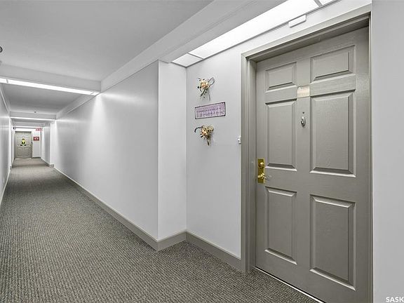 5th image of 303 Pinehouse Dr #211