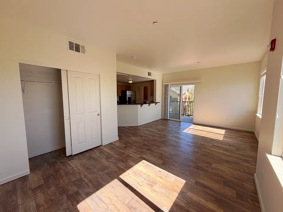 1450 Idlewild Dr #1031