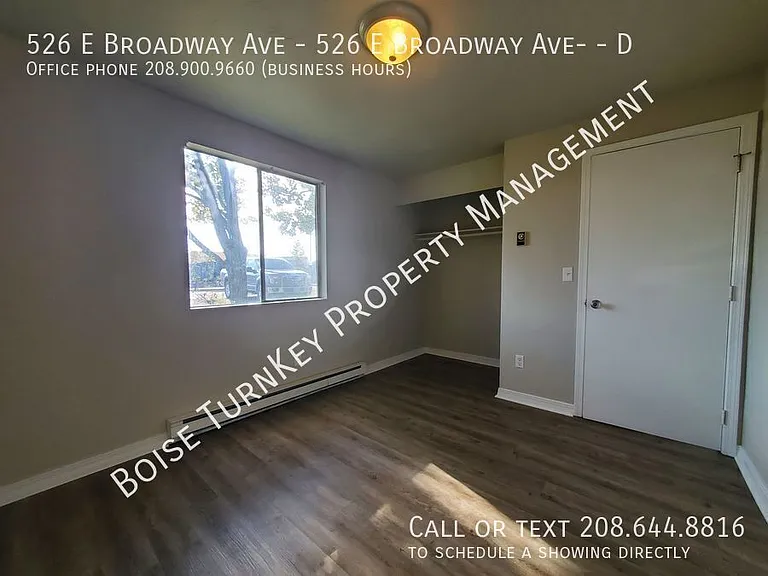 526 Broadway Ave #D — Photo 6