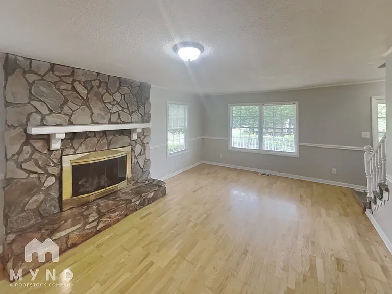 2515 Winterfield Dr — Photo 8