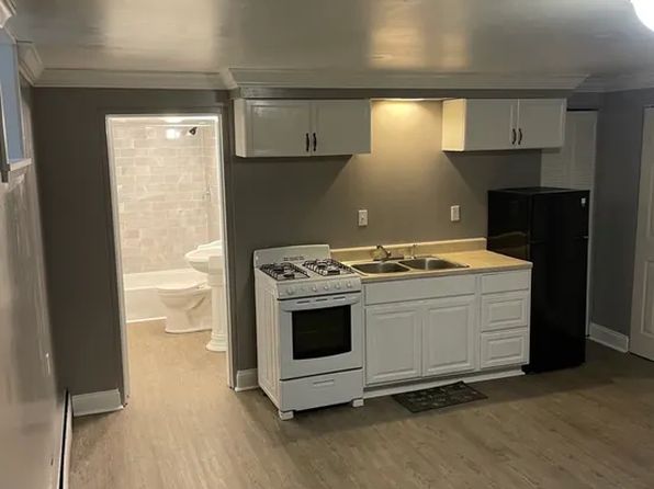 424 Carothers Ave APT B