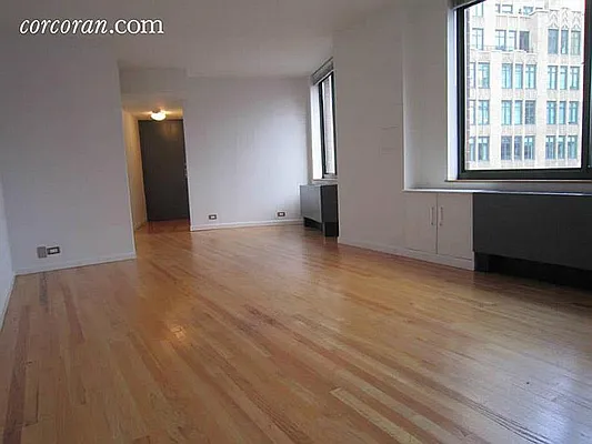 Rented by Corcoran | media 82