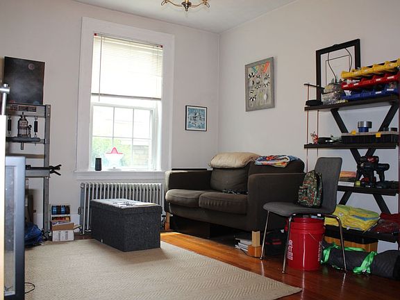 5th image of 11 Concord St #1