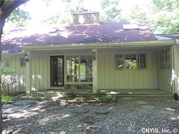 3rd image of 7393 Silverwood Dr