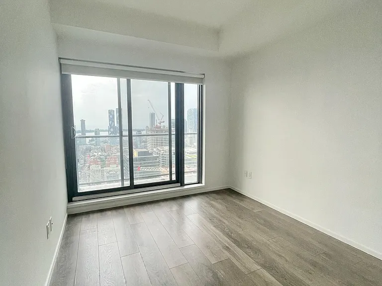 159 Dundas St E #4105 — Photo 4