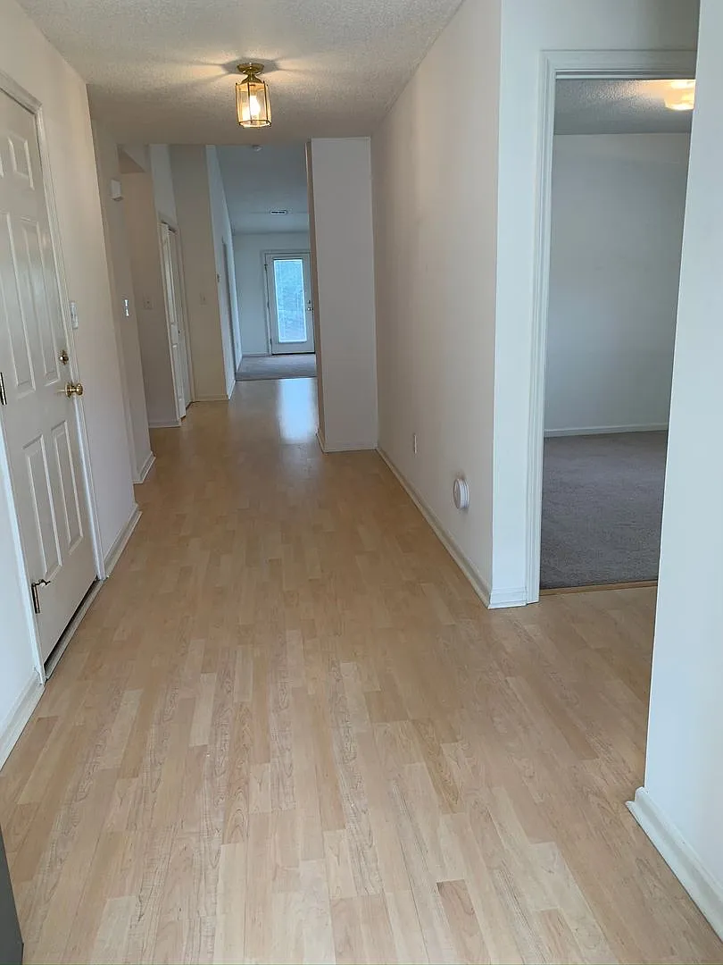 134 Springwood Lane — Photo 3
