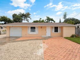 3217 McIntosh Rd