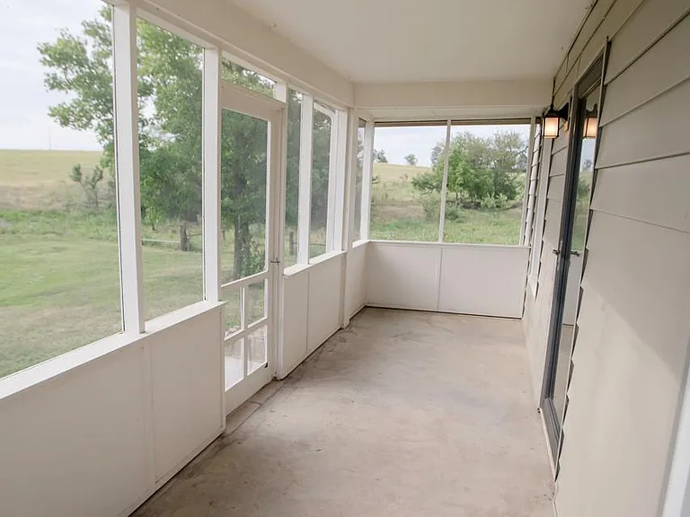 17960 Oak Grove Rd — Photo 10