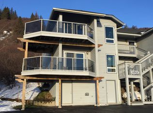 152 Mountain View Dr APT 4, Homer, AK 99603