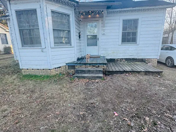 823 W Main St, Magnolia, AR 71753