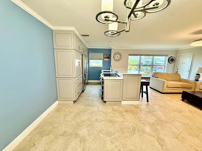 916 Savannas Point Dr #B — Photo 8