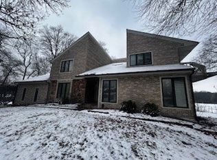 1210 Lakeridge Ct, Danville, IL
