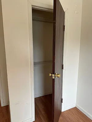 Rented by 18 REALTY | media 6