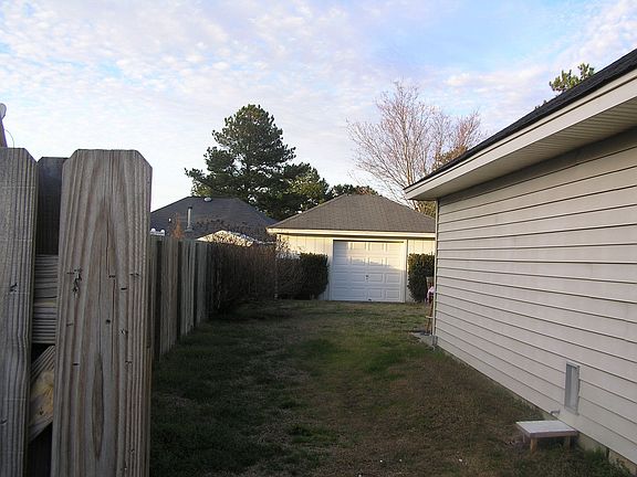 West Gate Access to Backyard