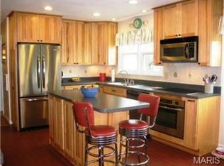 753 Dougherty Pl, Saint Louis, MO 63122