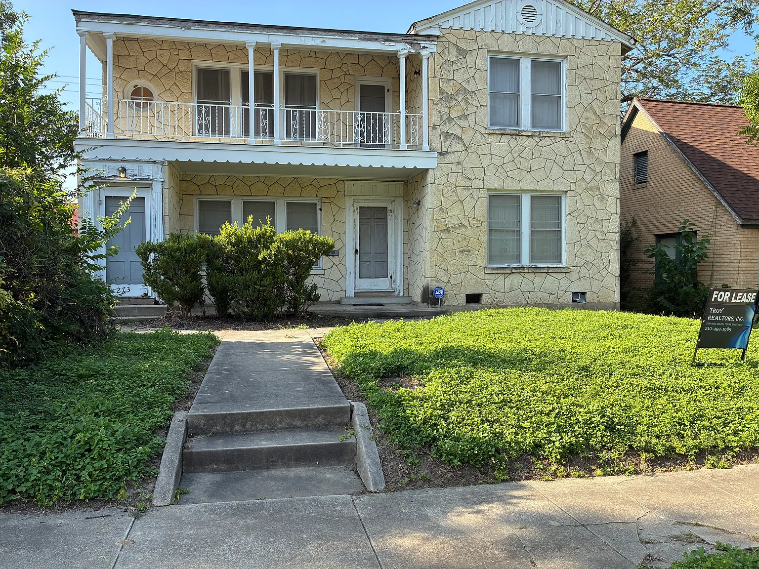 2 bed, 1300 sqft, $1,375 — Photo 1