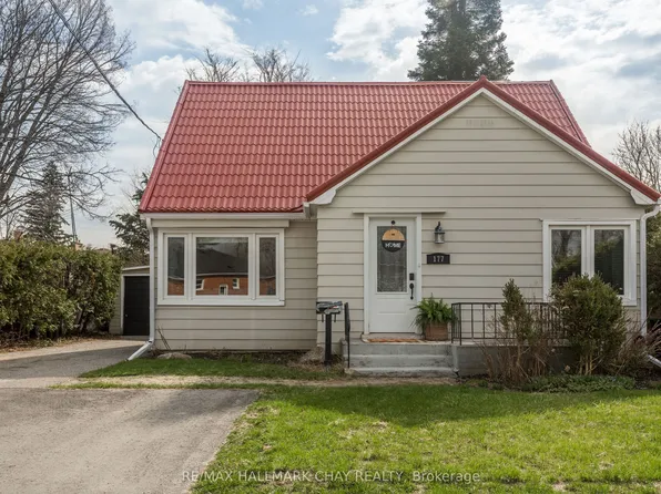 177 Duckworth St, Barrie, ON L4M 3W6