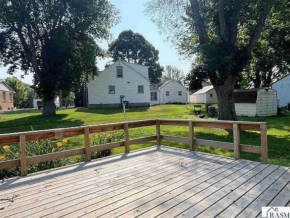 5th image of 515 10th St S