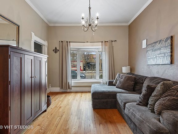 4th image of 2645 W Fullerton Ave