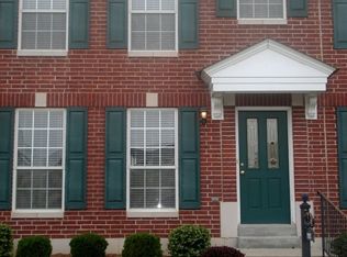 751 Hyde Dr, O'Fallon, MO 63366