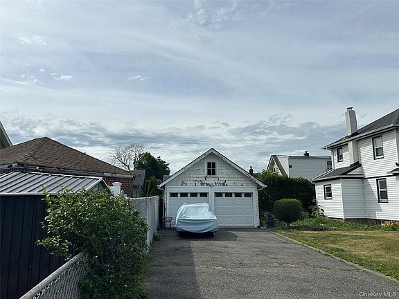 3rd image of 96 California Avenue