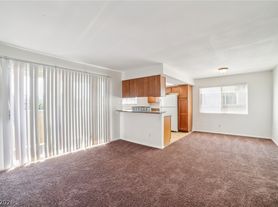 7200 Pirates Cove Rd, Las Vegas, NV